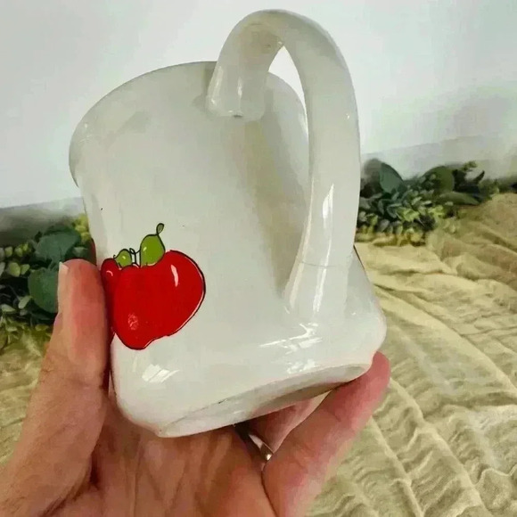 Nancy Lynn Daekor mugs Anthropomorphic Fruit Face ceramic coffee cup Berries 80s - Picture 9 of 10